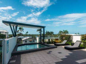 2-Bed 2-Bath Apartment in Central Mackay